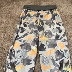 Lululemon high Waisted OM jogger
